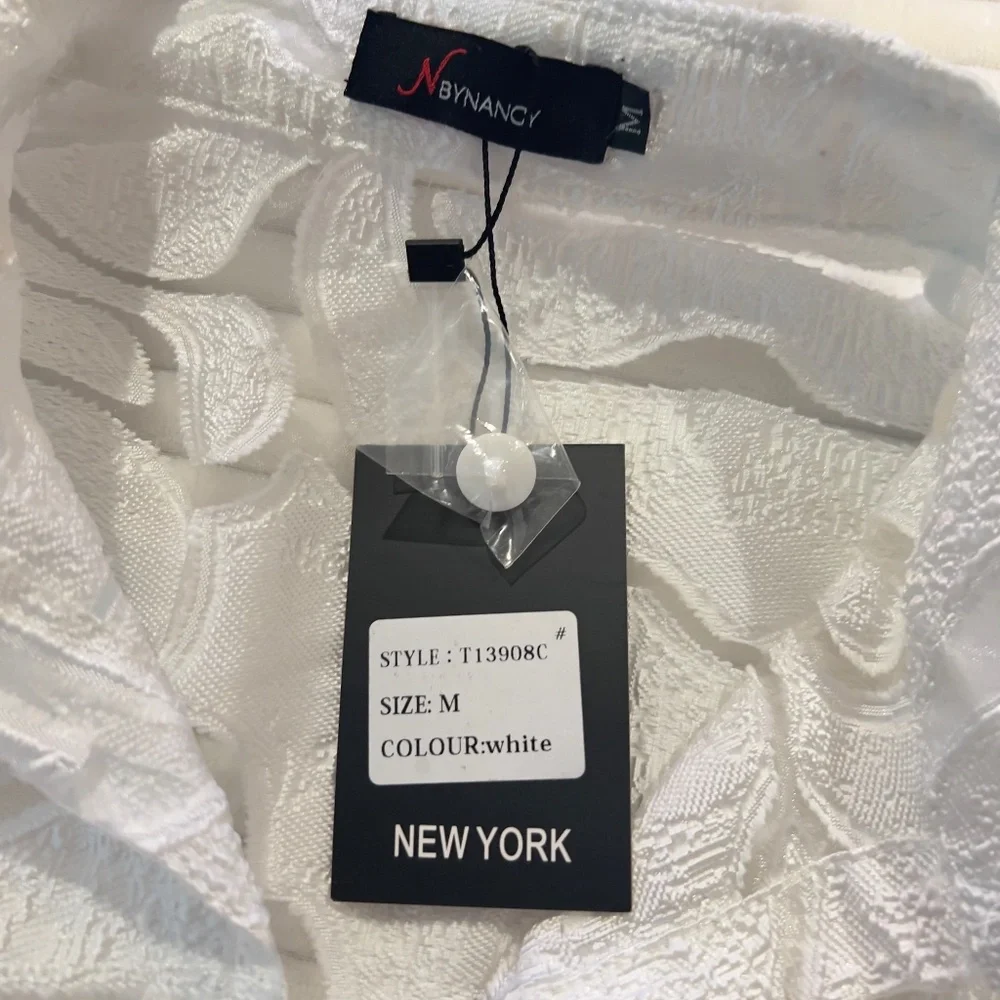 # A289   Nancy  Romantic Feminine  Resort Glamour White  Dress NWT M - Picture 5 of 11